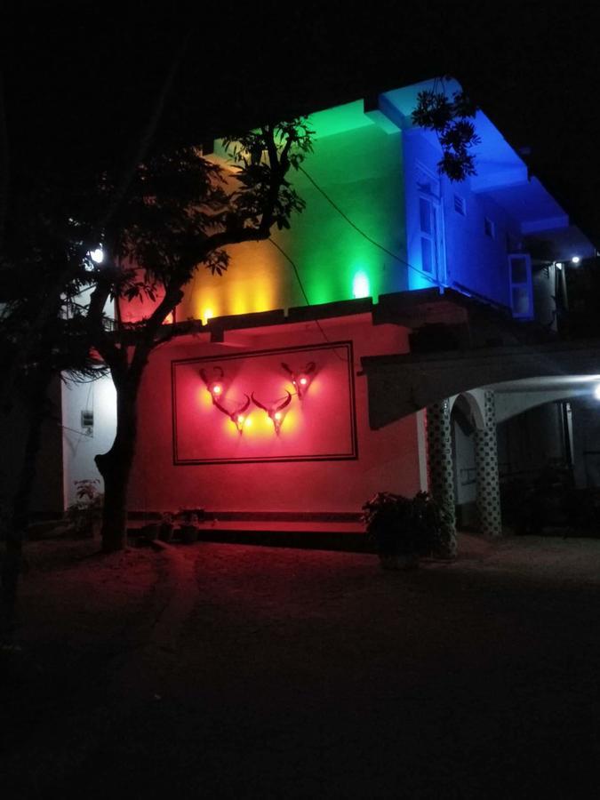 Selahn Inn Katunayaka Bagian luar foto
