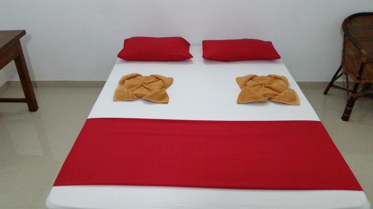 Selahn Inn Katunayaka Bagian luar foto