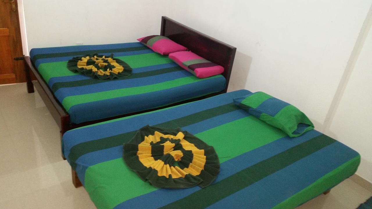 Selahn Inn Katunayaka Bagian luar foto