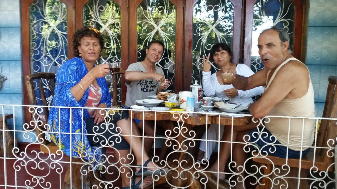 Selahn Inn Katunayaka Bagian luar foto