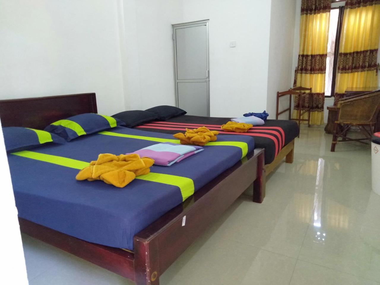 Selahn Inn Katunayaka Bagian luar foto